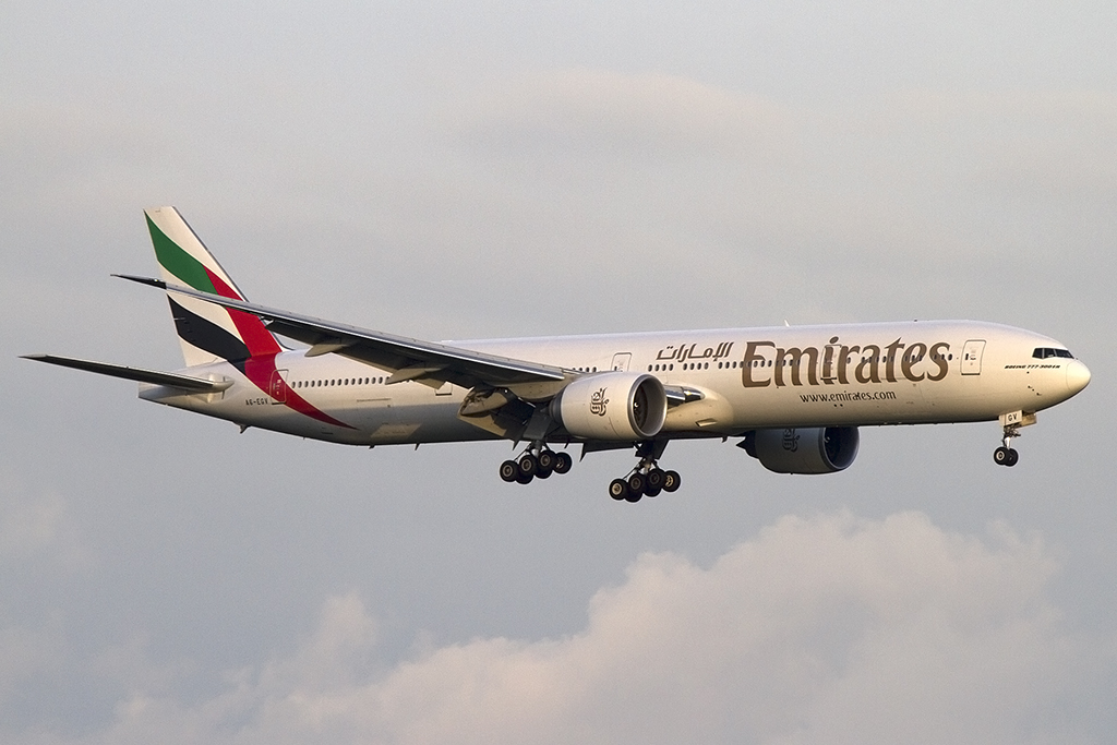 Emirates, A6-EGV, Boeing, B777-31H-ER, 08.09.2013, DUS, Duesseldorf, Germany 






