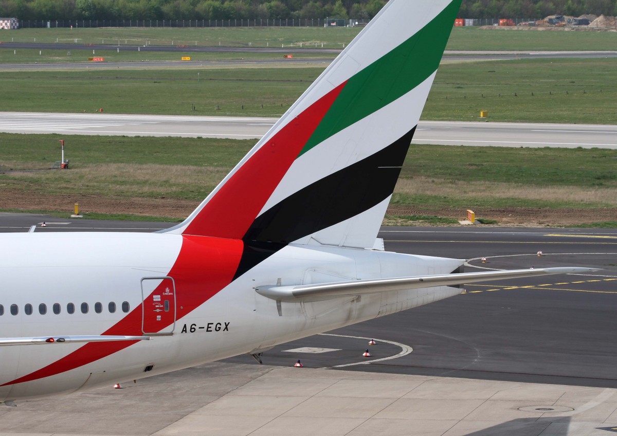 Emirates, A6-EGX, Boeing, 777-300 ER (Seitenleitwerk/Tail), 02.04.2014, DUS-EDDL, Dsseldorf, Germany 