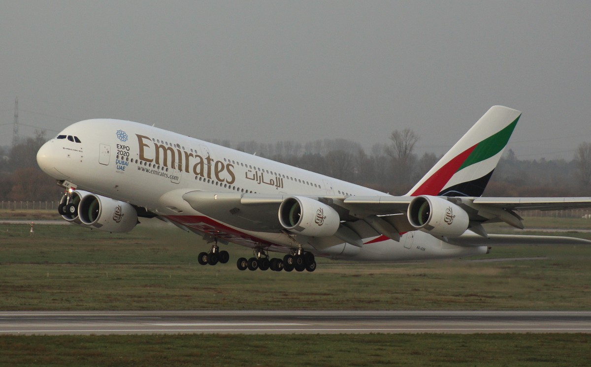 Emirates, A6-EOK, (C/N 184),Airbus A 380-861, 27.12.2015,DUS-EDDL, Düsseldorf, Germany 