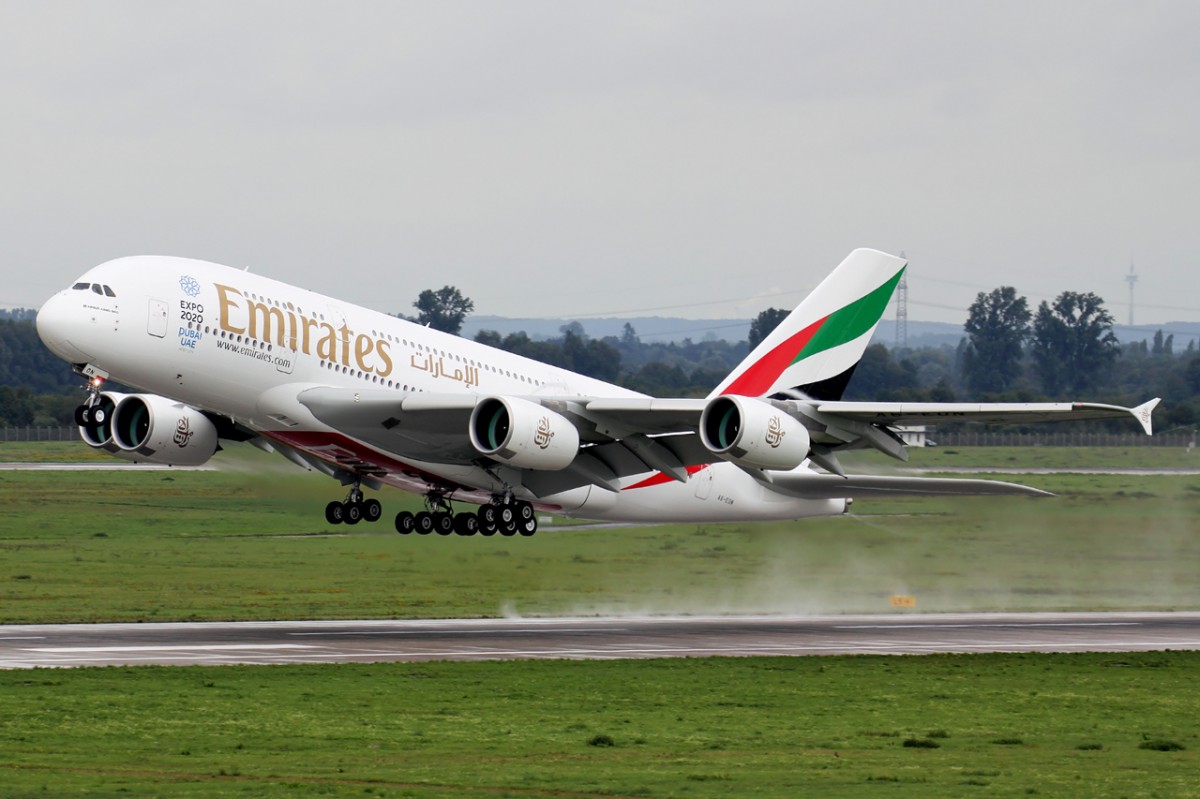 Emirates A6-EON beim Start in Düsseldorf 5.9.2015