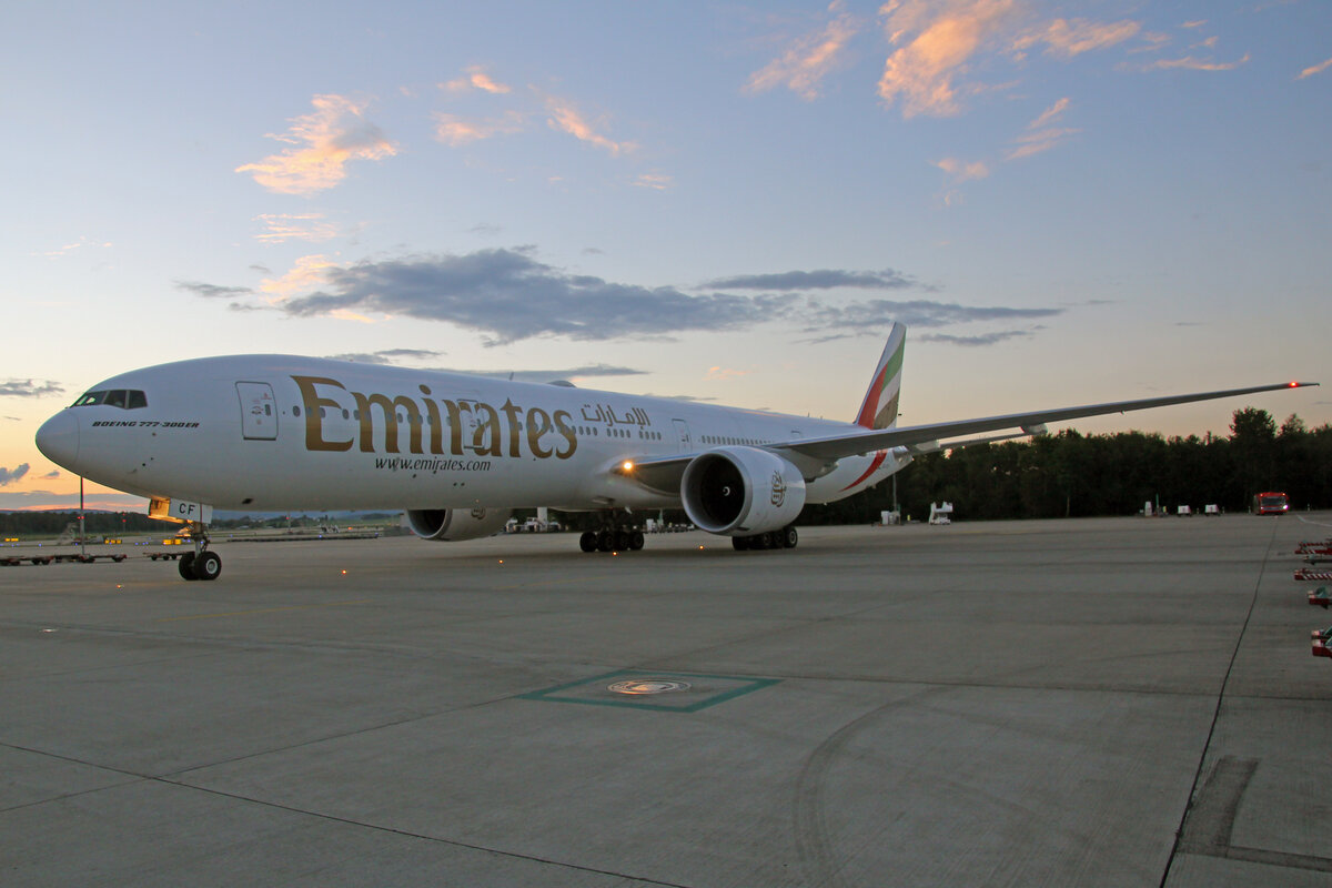 Emirates Airlines, A6-ECF, Boeing B777-31HER, msn: 35574/690, 03.September 2022, ZRH Zürich, Switzerland.