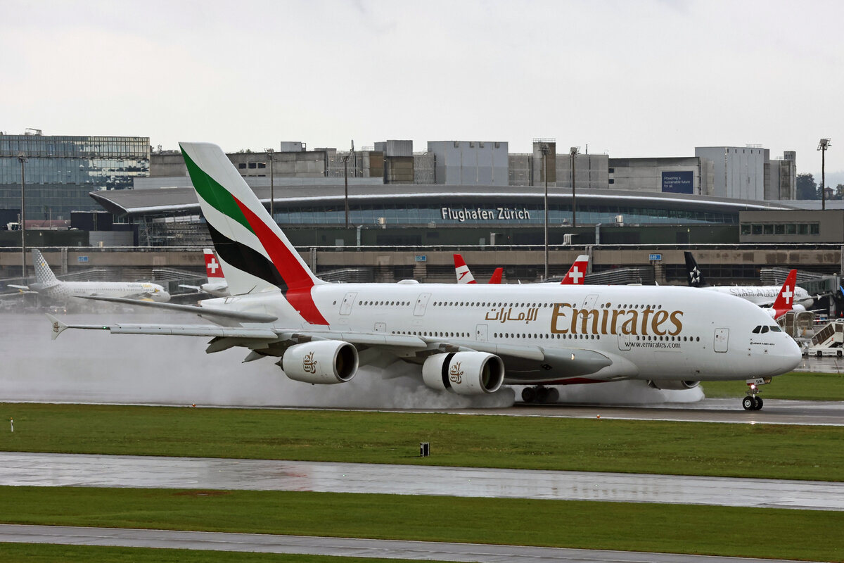 Emirates Airlines, A6-EDM, Airbus A380-861, msn: 042, 14.Oktober 2023, ZRH Zürich, Switzerland.