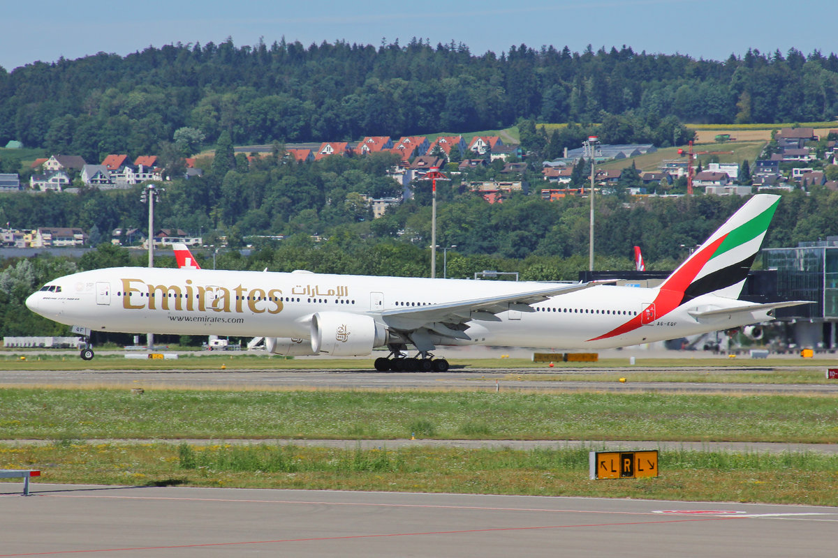 Emirates Airlines, A6-EQF, Boeing 777-31HER, msn: 42351/1515, 27.Juli 2020, ZRH Zürich, Switzerland.