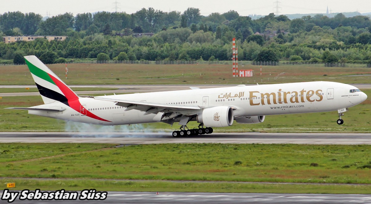 Emirates B777-300ER A6-EGF @ Dusseldorf. 25.5.15