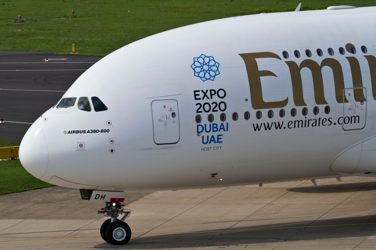 Emirates (EK-UAE), A6-EDH, Airbus, A 380-861 (Bug/Nose ~ Expo 2020 Dubai-Sticker), 22.08.2015, DUS-EDDL, Düsseldorf, Germany 