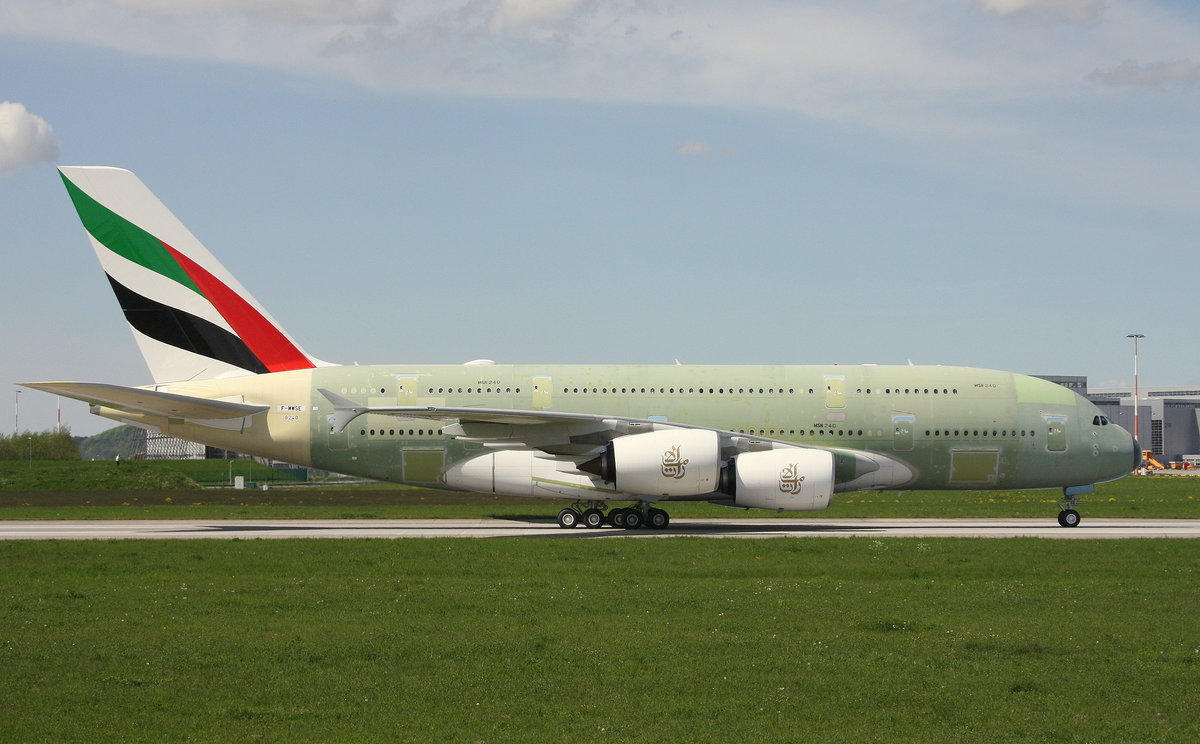 Emirates, F-WWSE,Reg. A6-EUW, MSN 0240, Airbus A 380-842, 15.05.2017, XFW-EDHI, Hamburg-Finkenwerder, Germany 