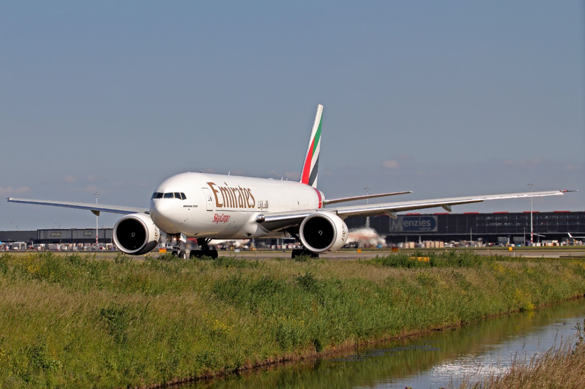 Emirates Sky Cargo A6-EFM in Amsterdam 17.5.2014