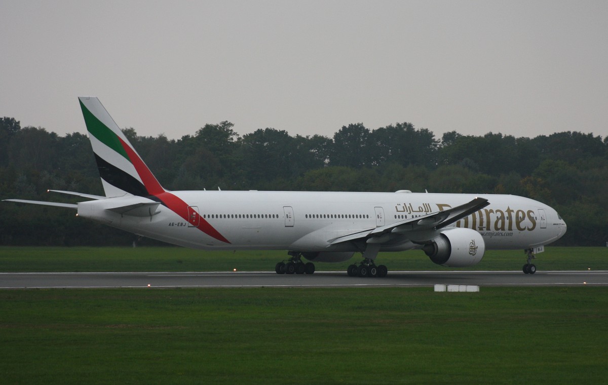 Emirates,A6-EBJ,(c/n 32787),Boeing 777-36N(ER),02.10.2014,HAM-EDDH,Hamburg,Germany