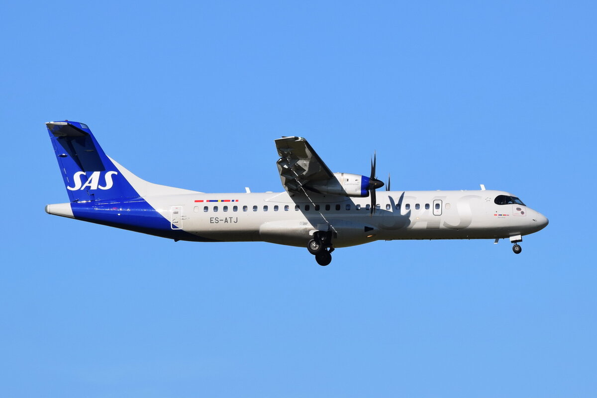 ES-ATJ , SAS Scandinavian Airlines , ATR 72-600 (72-212A) , Berlin-Brandenburg  Willy Brandt  , BER , 09.10.2021 
