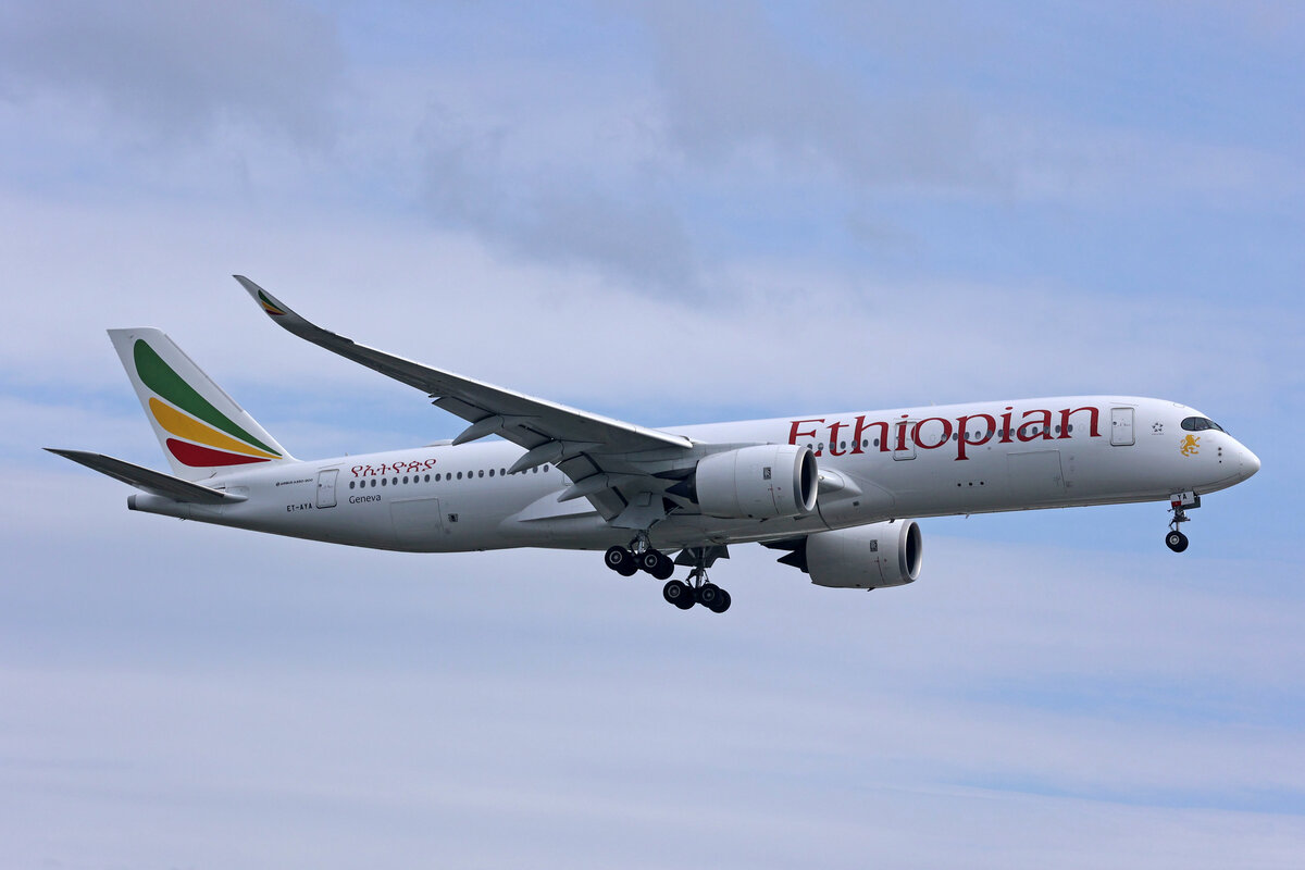 Ethiopian Airlines, ET-AYA, Airbus A350-941, msn: 431,  Geneva , 03.Juli 2023, LHR London Heathrow, United Kingdom.