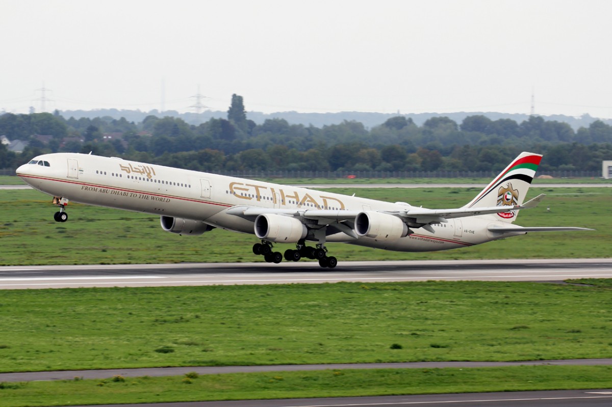 Etihad A6-EHE beim Start in Düsseldorf 13.9.2015