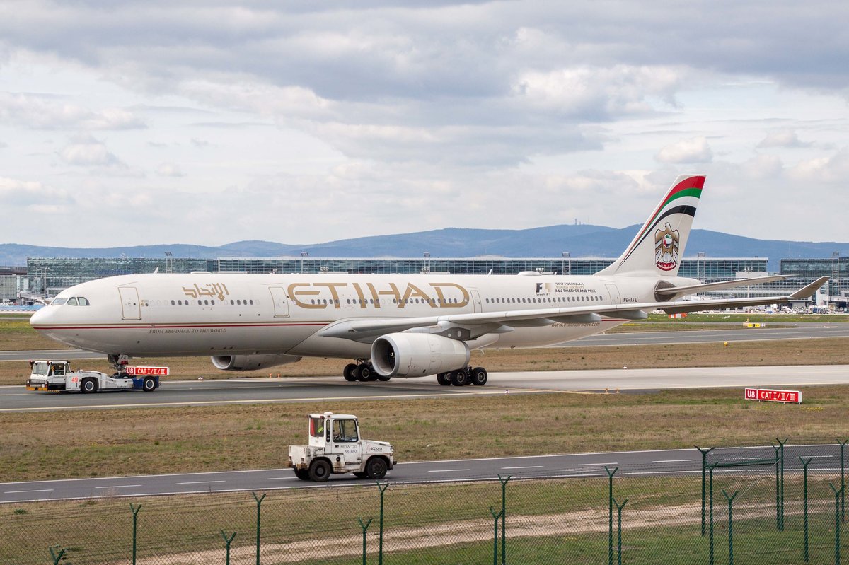 Etihad Airways (EY-ETD), A6-AFE, Airbus, A 330-343 (F1-GP Abu Dhabi '17 - Sticker), 11.04.2017, FRA-EDDF, Frankfurt, Germany