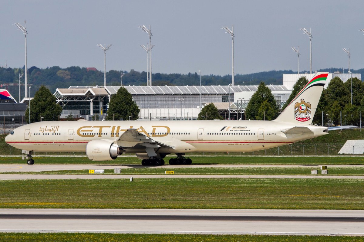 Etihad Airways (EY-ETD), A6-ETR, Boeing, 777-3FX ER (F1-GP Abu Dhabi '17-Sticker), 17.05.2017, DUS-EDDL, Düsseldorf, Germany