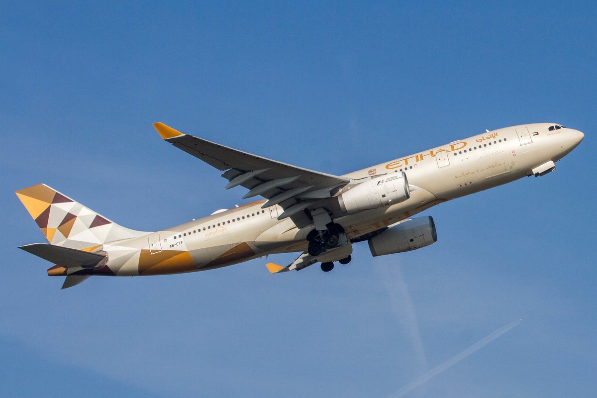 Etihad Airways (EY-ETD), A6-EYF, Airbus, A 330-243 (neue EY-Lkrg.), 10.03.2016, DUS-EDDL, Düsseldorf, Germany 