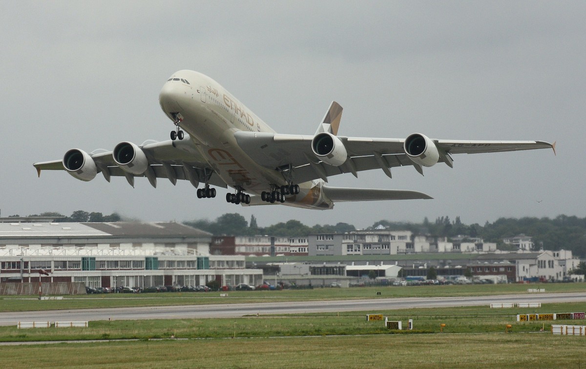 Etihad Airways,F-WWAZ,Reg.A6-APD,(c/n 0180),Airbus A380-861,28.07.2015,XFW-EDHI,Hamburg-Finkenwerder,Germany
