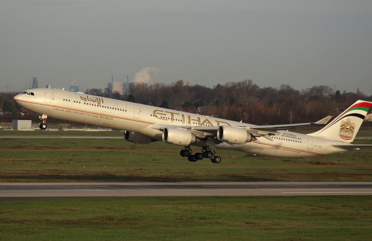 Etihad,A6-EHF,(C/N 837),Airbus A 340-642,27.12.2015,DUS-EDDL, Düsseldorf, Germany (Sticker:2016 Formula 1 Abu Dhabi Grand Prix)