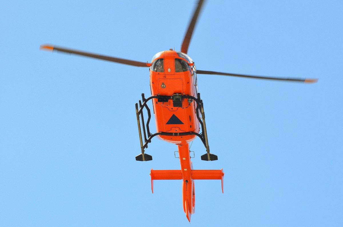 Eurocopter EC 135 am Bundeswehrkrankenhaus Hamburg Wandsbek zum 40 jhrigen Jubilum Luftrettung Hamburg aufgenommen am 24.08.13