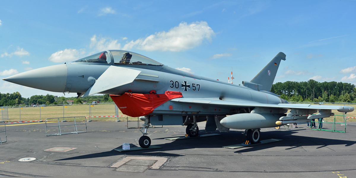 Eurofighter EF-2000, 30+57 vom TaktLwG 31  Boelcke  in Nörvenich - 13.06.2015