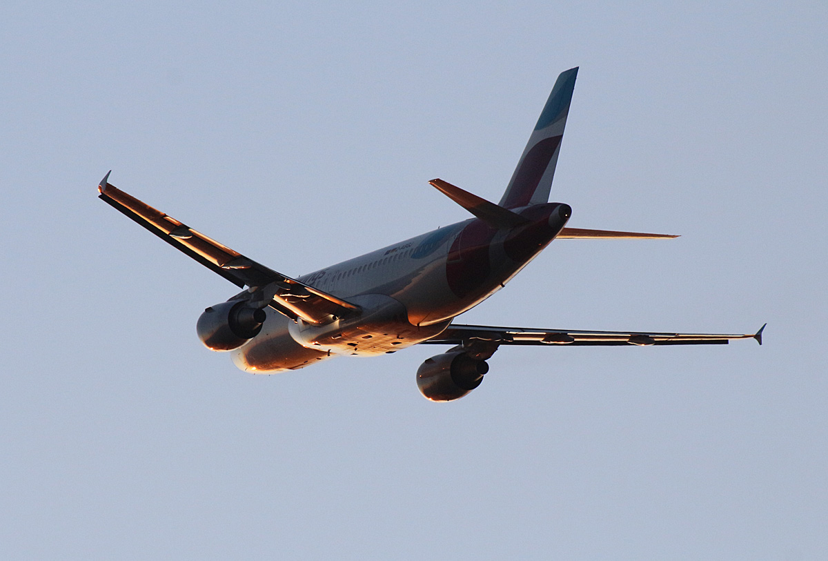 Eurowings, Airbus A 319-112, D-ABGJ, TXL, 06.10.2019