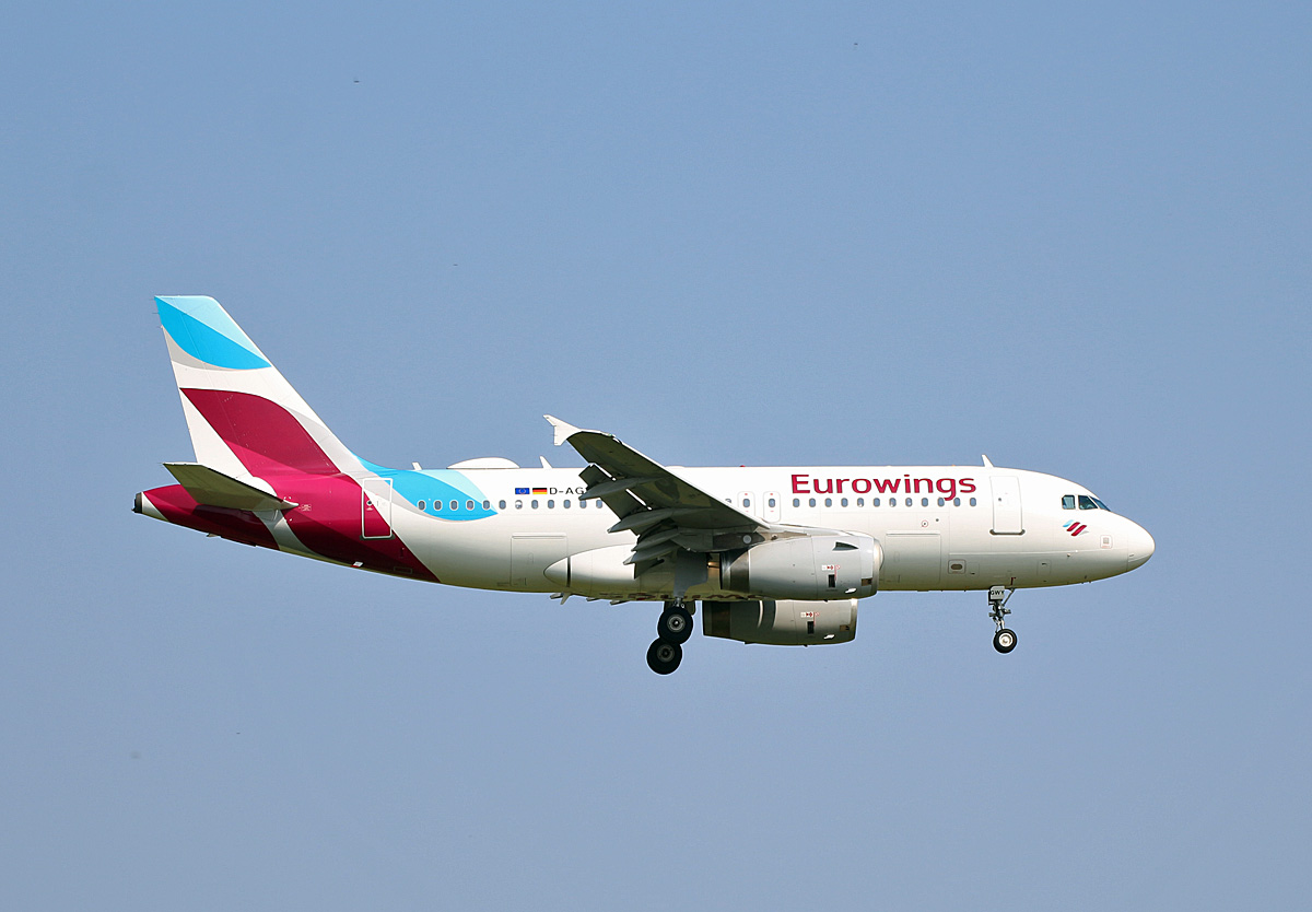 Eurowings, Airbus A 319-132, D-AGWY, BER, 24.07.2021