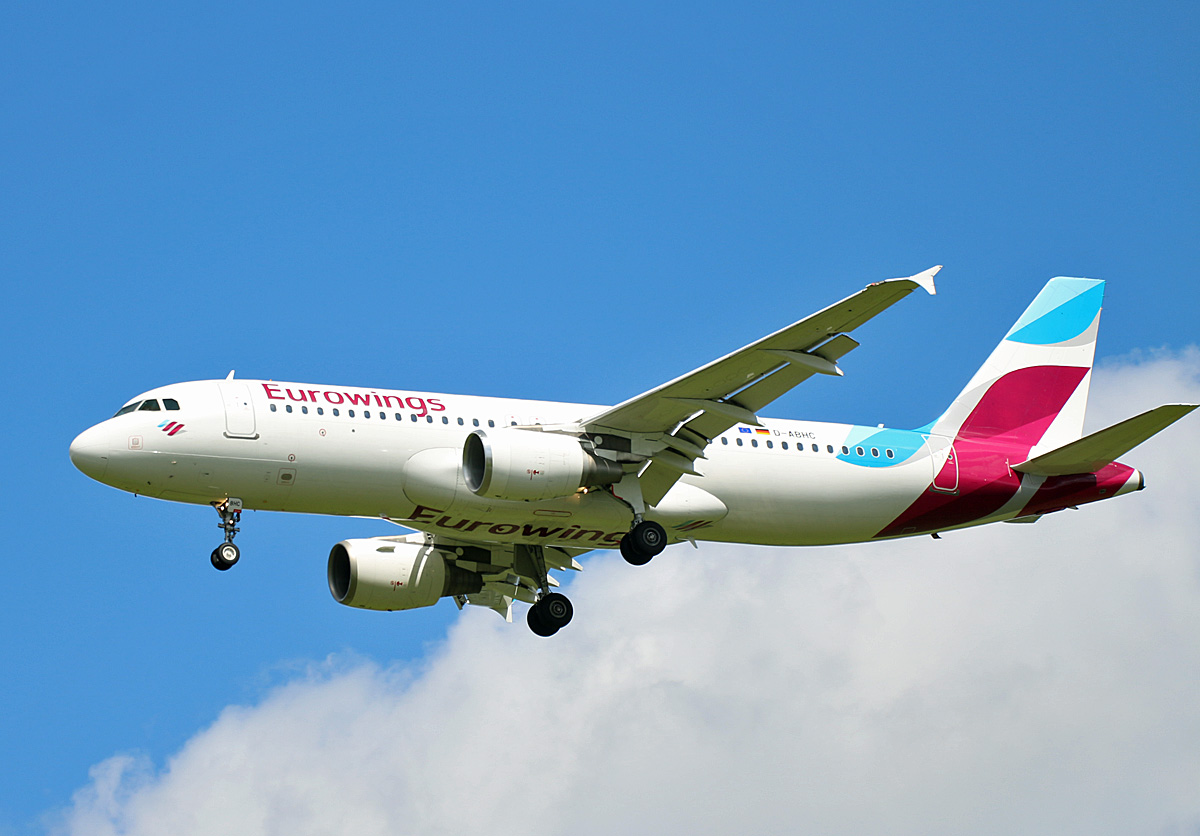Eurowings, Airbus A 320-214, D-ABHC, BER, 22.05.2021