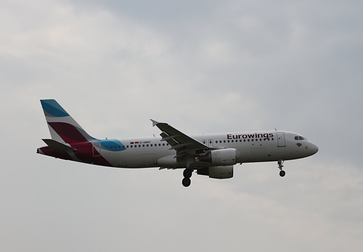 Eurowings Airbus A 320-214, D-ABNT, BER, 27.07.2025