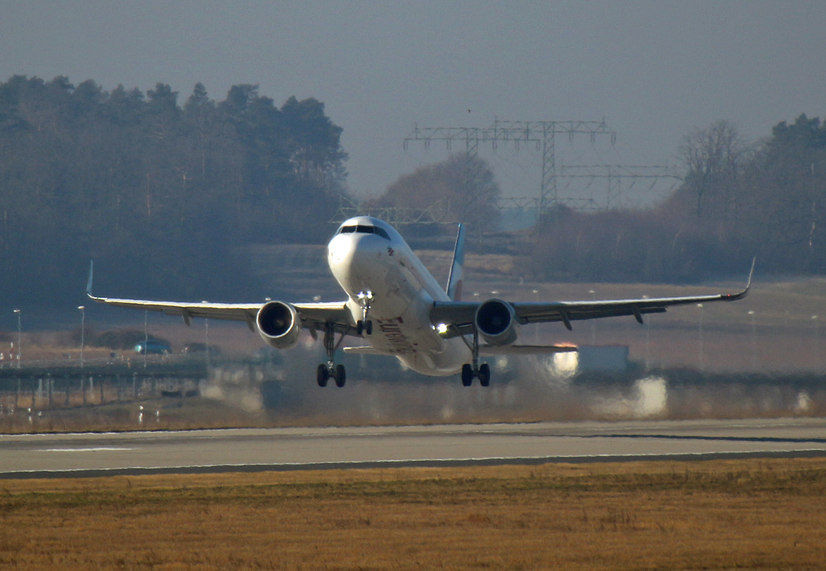 Eurowings, Airbus A 320-214, D-AEWO, BER, 05.03.2022