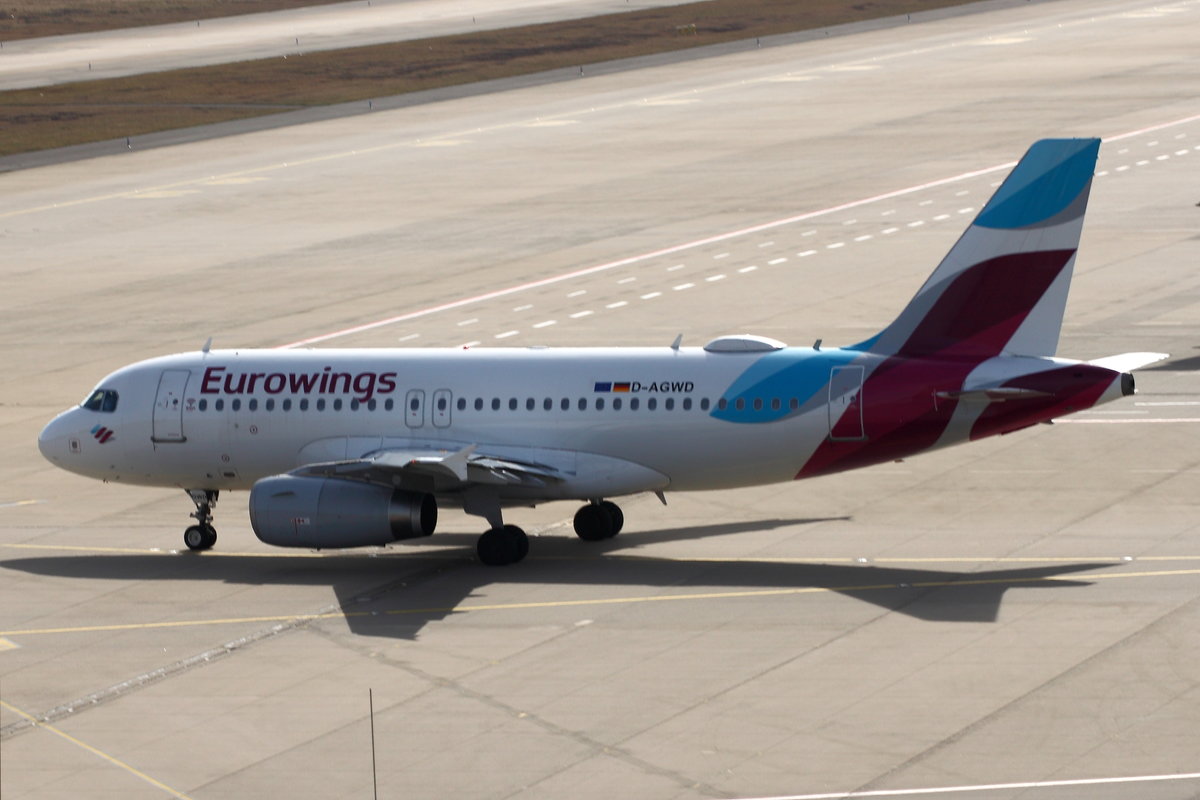 Eurowings, Airbus A319-132, D-AGWD. Rollt zum Start nach Zagreb (ZAG) in Köln-Bonn (CGN/EDDK) am 30.03.2018.