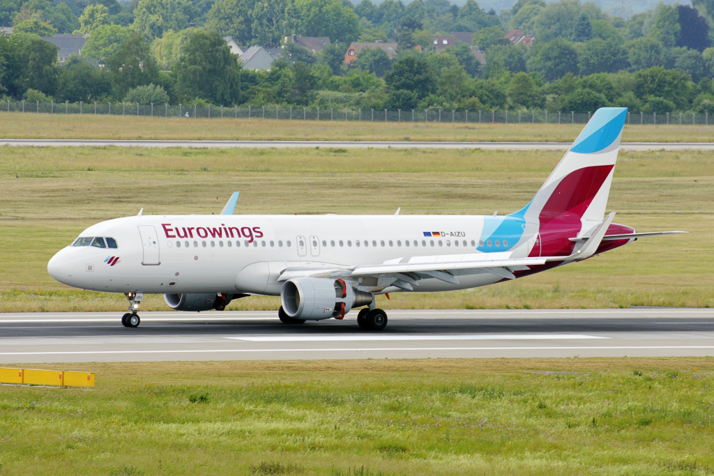 Eurowings Airbus A320-214 D-AIZU EDDL-DUS, 14.06.2015