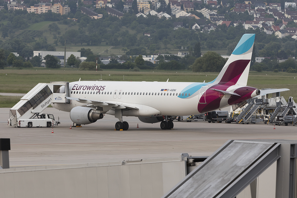 Eurowings, D-ABNI, Airbus, A320-214, 27.05.2018, STR, Stuttgart, Germany