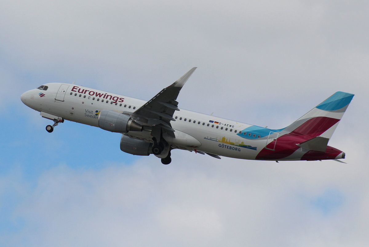 Eurowings, D-AEWG,MSN 7121,Airbus A 320-214 (SL), 29.04.2017, DUS-EDDL, Düsseldorf, Germany (Visit of Sweden -Göteborg Sticker) 