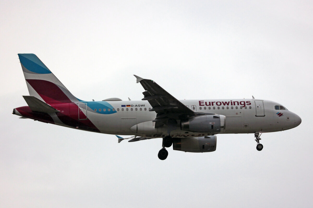 Eurowings, D-AGWI, Airbus A319-132, msn: 3358, 04.Juli 2023, LHR London Heathrow, United Kingdom.