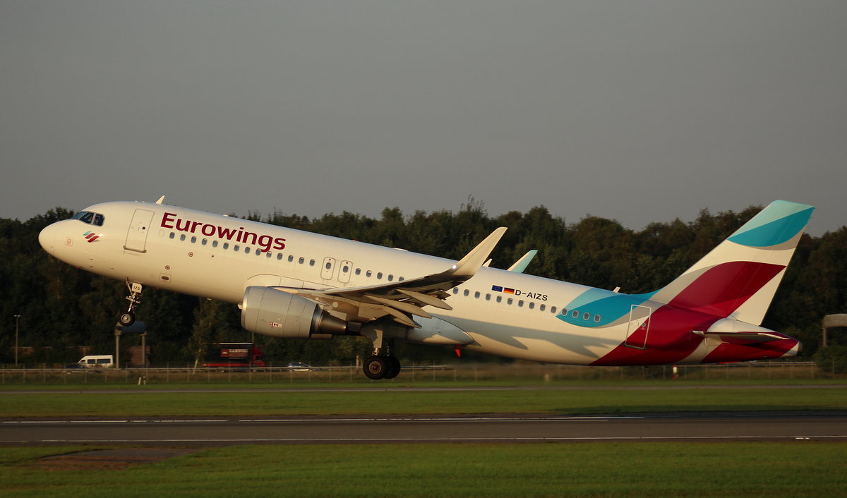 Eurowings, D-AIZS, (c/n 5557),Airbus A 320-214 (SL), 26.08.2016, HAM-EDDH, Hamburg, Germany 