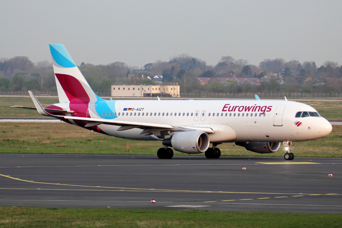 Eurowings D-AIZT rollt zum Start in Düsseldorf 14.4.2015