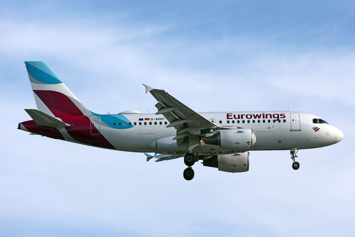 Eurowings, D-AKNT, Airbus A319-112, msn: 2607, 06.Juli 2023, LHR London Heathrow, United Kingdom.
