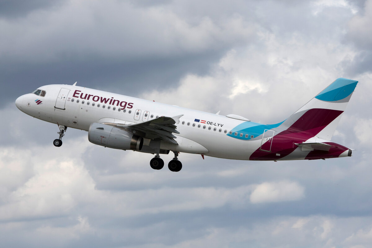 Eurowings Europe (E2-EWE), OE-LYV, Airbus, A 319-132, 05.08.2021, EDDS-STR, Stuttgart, Germany