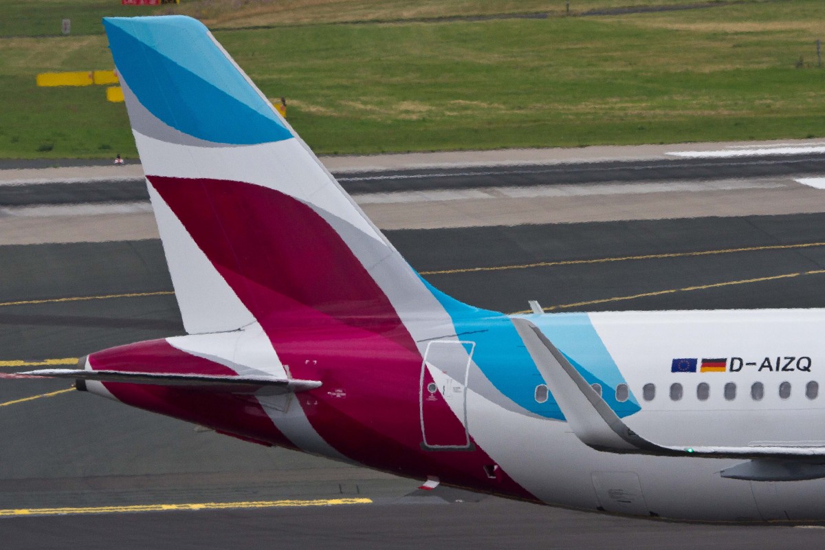 Eurowings (EW-EWG), D-AIZR, Airbus, A 320-214 sl (Seitenleitwerk/Tail ~ neue EW-Lkrg.), 27.06.2015, DUS-EDDL, Düsseldorf, Germany