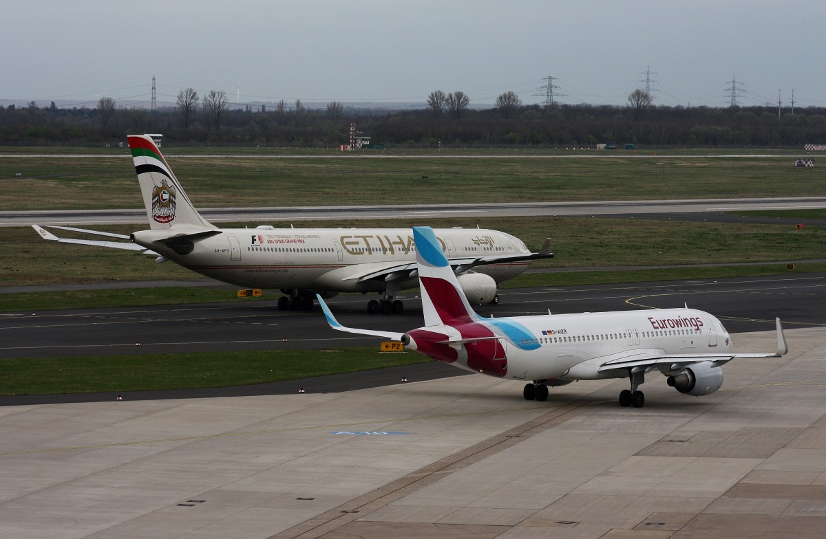 Eurowings,D-AIZR,(c/n 5525),Airbus A320-214(SL),11.04.2015,DUS-EDDL,Düsseldorf,Germany(hinten:Etihad,A6-AFD,Airbus A330-343)