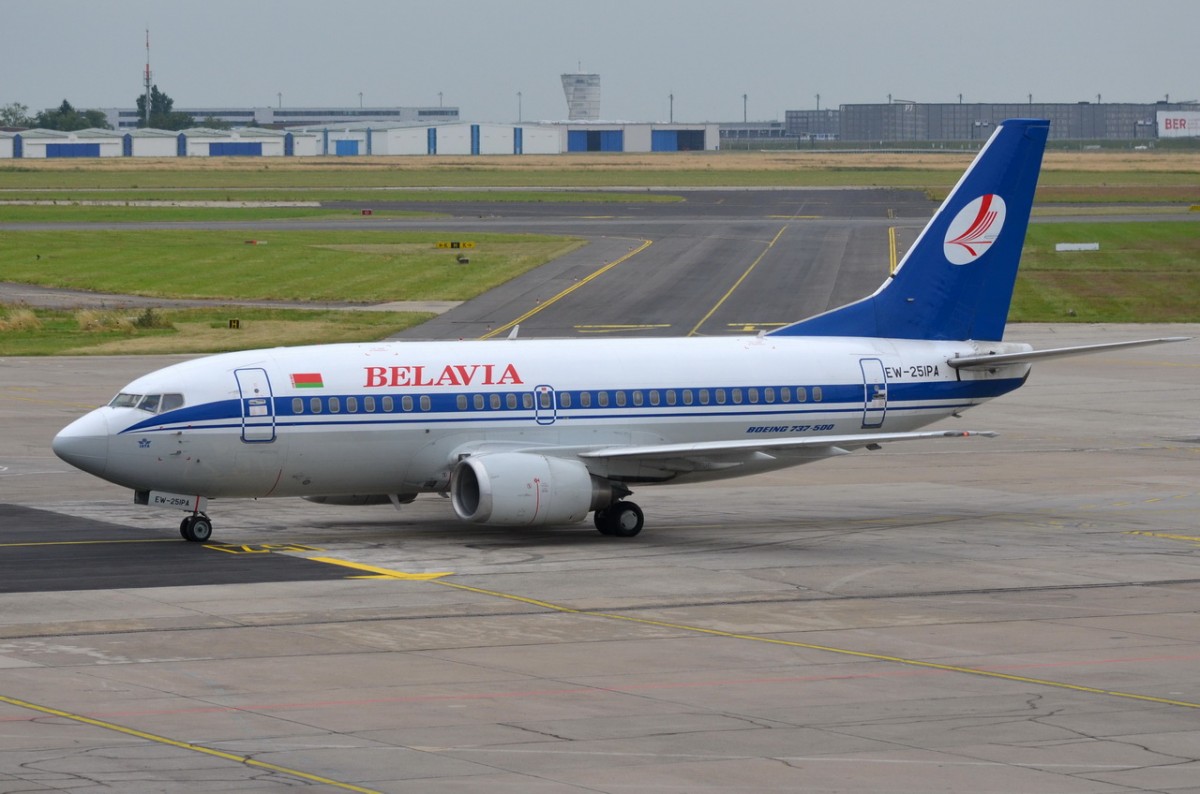EW-251PA Belavia Boeing 737-5Q8   gelandet in Schönefeld  19.06.2014