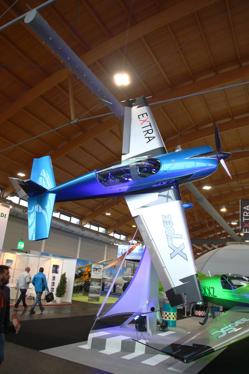 Extra Aircraft, Extra 330LX, unregistriert. Aero 2019, Friedrichshafen, 10.04.2019. 
