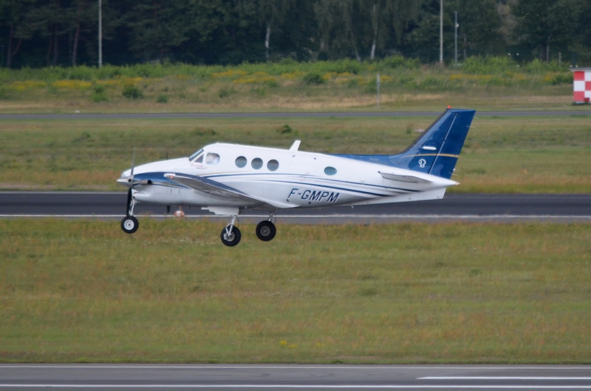 F-GMPM Private Beechcraft 90 King Air    am 20.08.2014 in Tegel gestartet