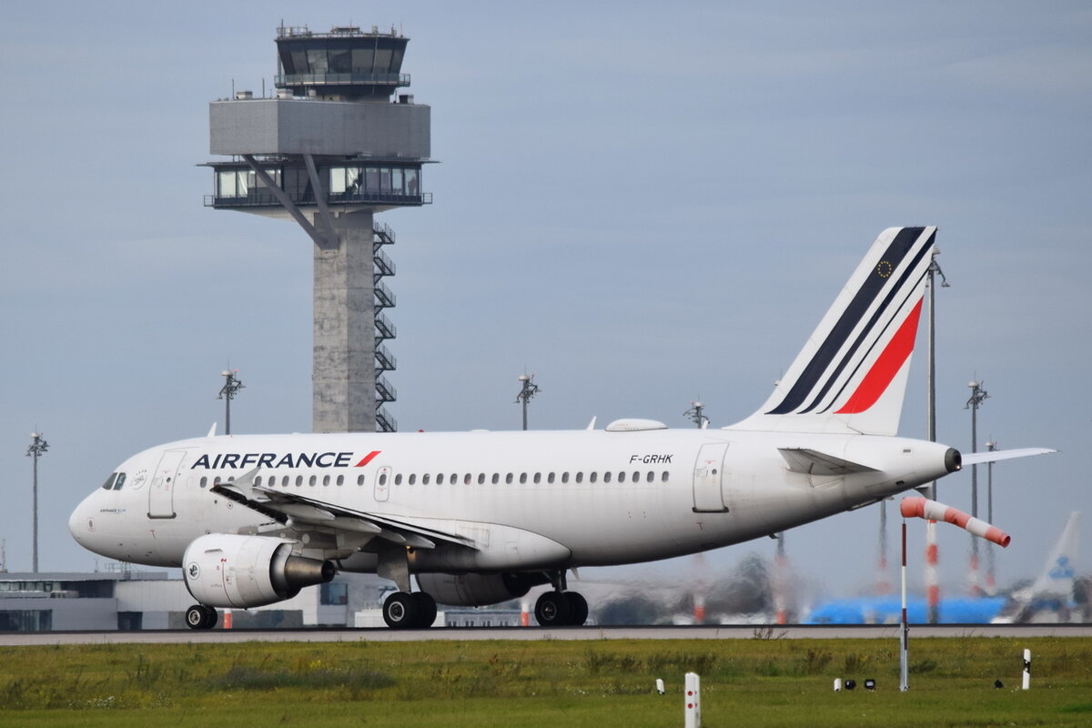 F-GRHK , Air France , Airbus A319-111 , 17.10.2021 , Berlin-Brandenburg  Willy Brandt  , BER , 