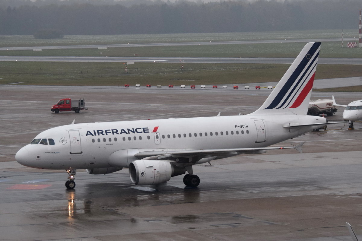 F-GUGI Air France Airbus A318-111  , HAM , 10.11.2016