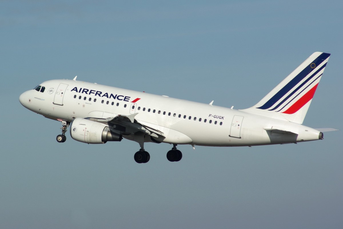 F-GUGK Air France Airbus A318-111    17.02.2014   Berlin-Tegel