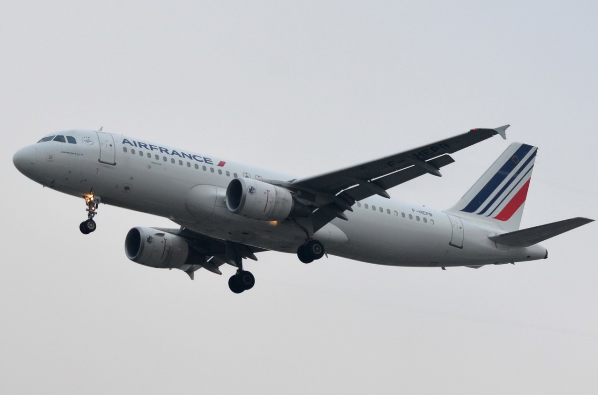 F-HEPB Air France Airbus A320-214   Landeanflug Tegel am 21.11.2014