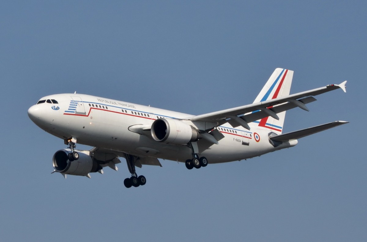 F-RADA Armée de l'Air (French Air Force) Airbus A310-304   in Tegel beim Anflug am 20.03.2015