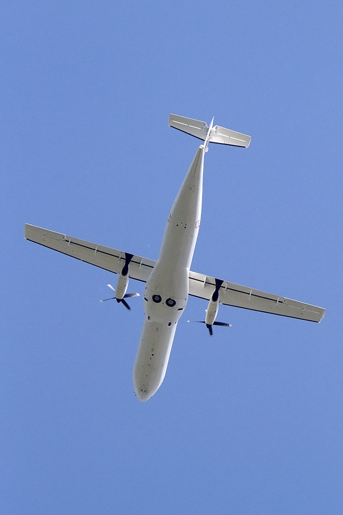 Farnair, HB-AFD, ATR, 42-320, 28.08.2013, FKB, Karlsruhe, Germany




