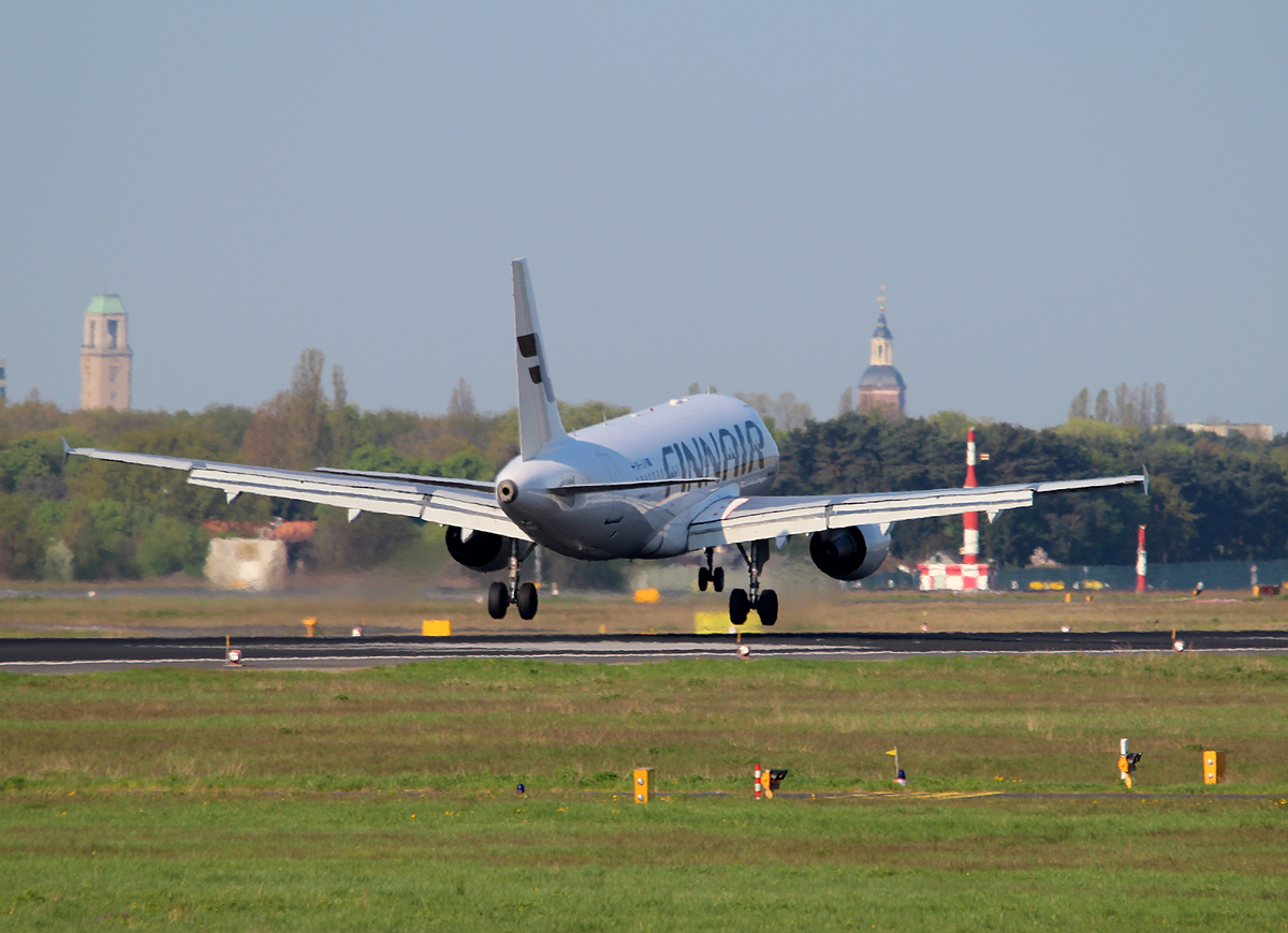 Finnair A 319-112 OH-LVI bei der Landung in Berlin-Tegel am 05.05.2013