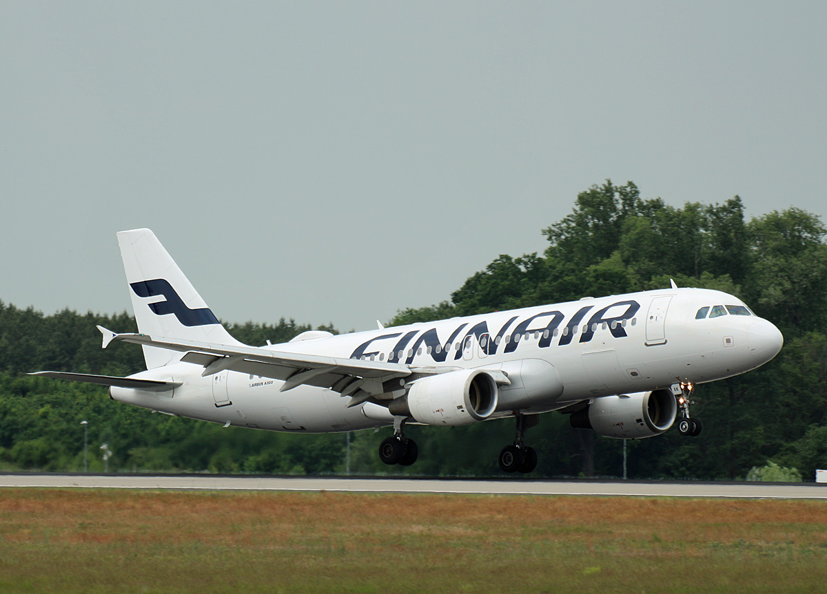 Finnair, Airbus A 320-214, OH-LXK, BER, 04.06.2022