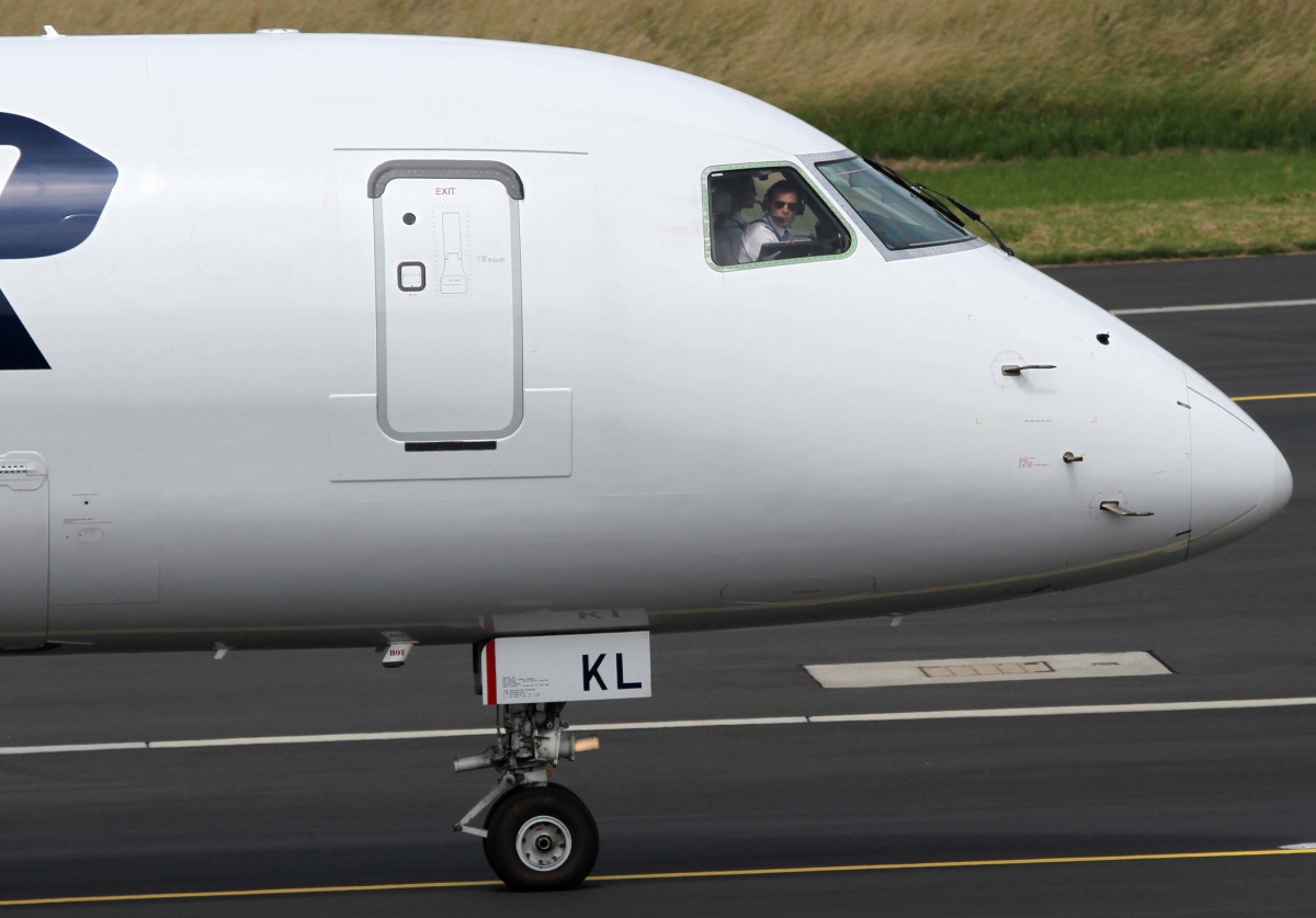 Finnair, OH-LKL, Embraer, 190 LR (Bug/Nose ~ neue Finnair-Lackierung), 01.07.2013, DUS-EDDL, Dsseldorf, Germany 